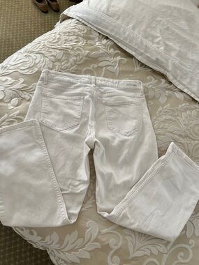 Calvin Klein Jeans Women’s Straight Leg White Denim